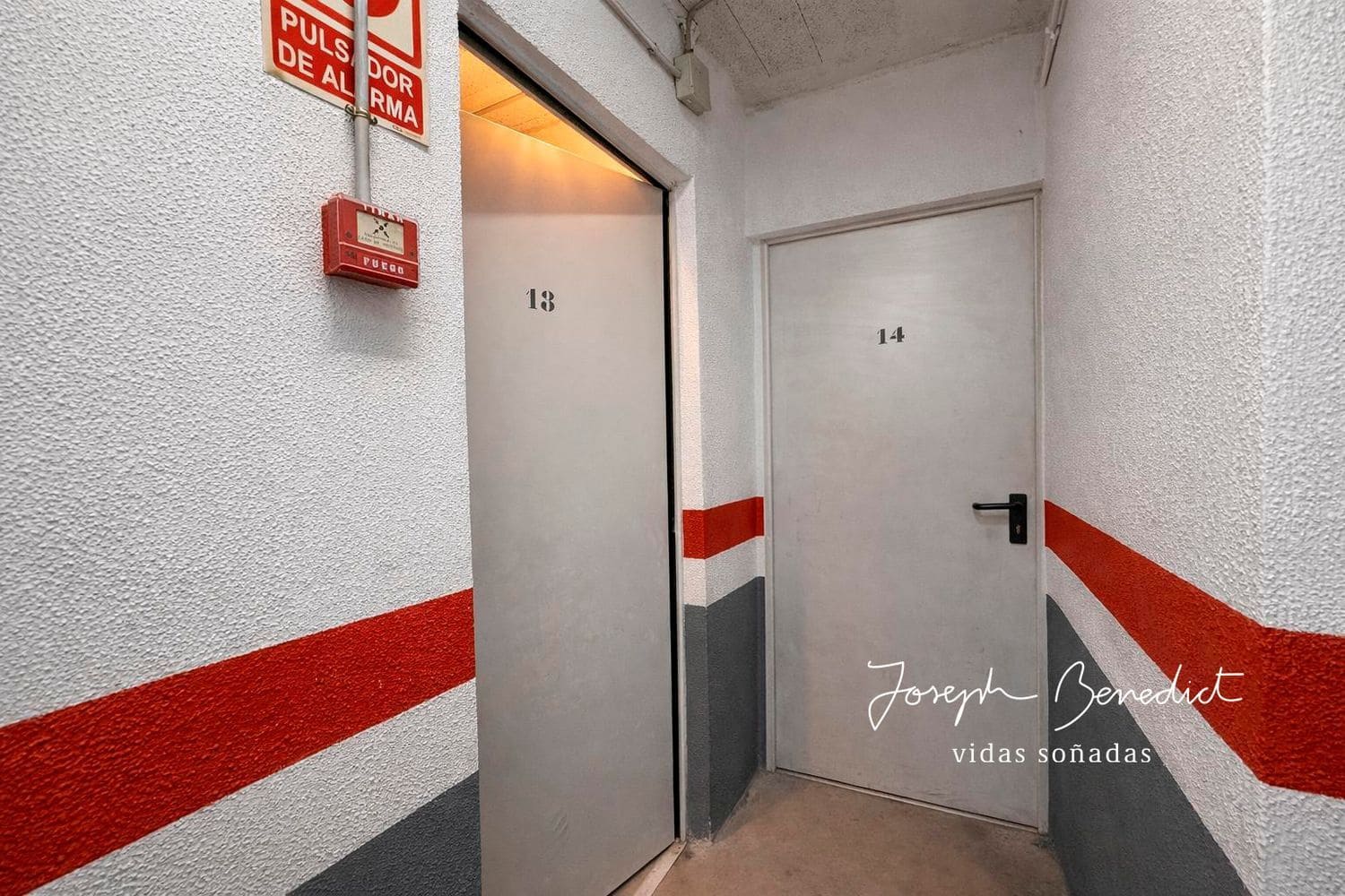 3 makuuhuone Huoneisto myytävänä paikassa Castelldefels mukana 
autotalli - 490 000 € (Ref: 9700371)