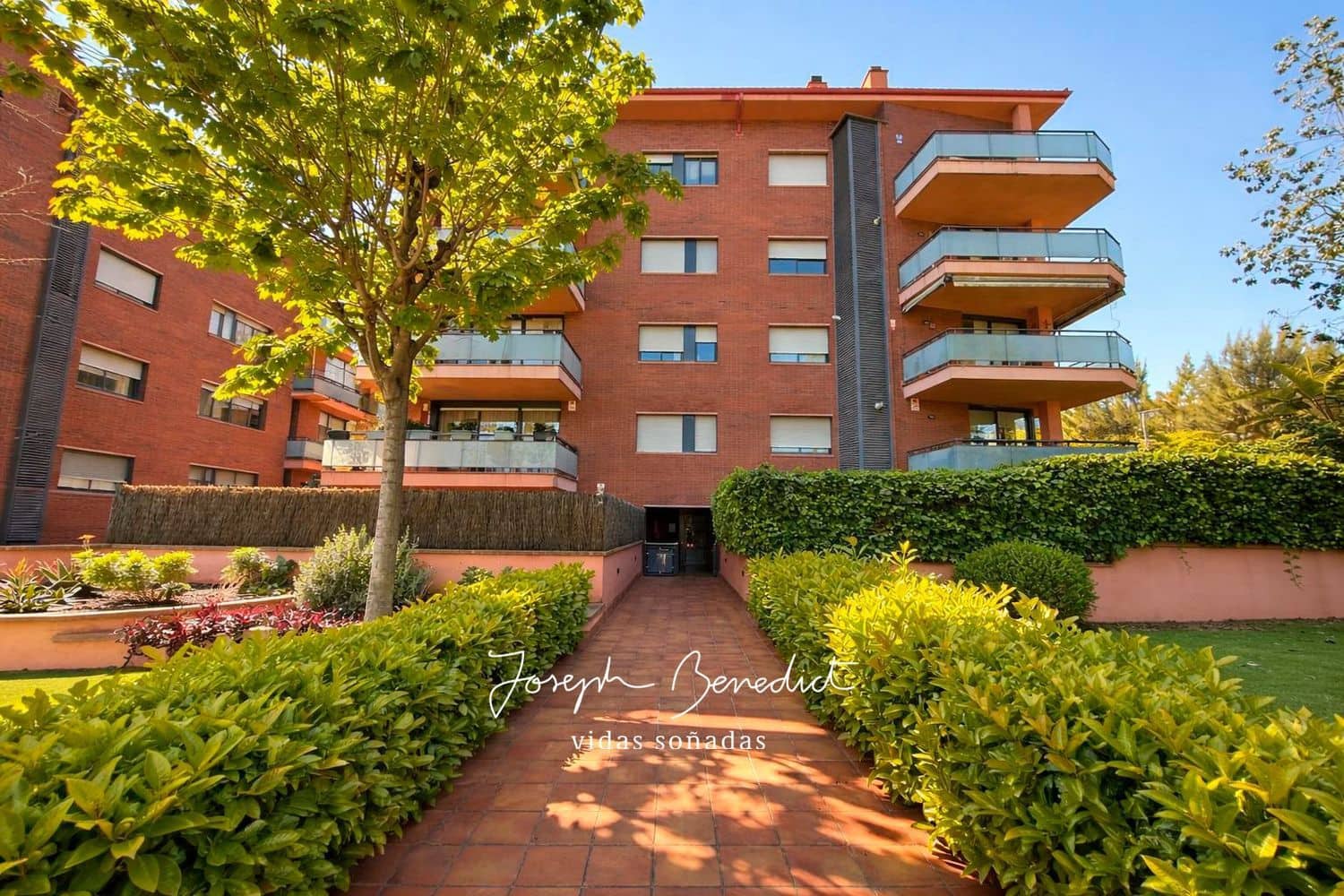 3 makuuhuone Huoneisto myytävänä paikassa Castelldefels mukana 
autotalli - 490 000 € (Ref: 9700371)