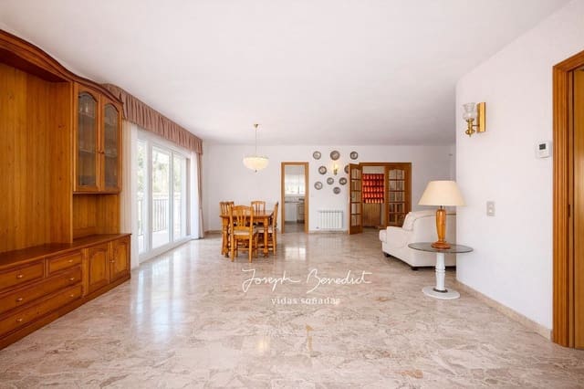 6 soverom Villa til salgs i Segur de Calafell, Calafell med svømmebasseng garasje - € 450 000 (Ref: 9714341)