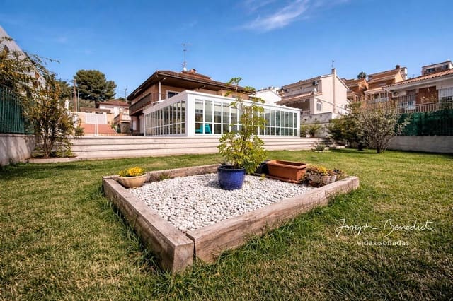 6 soverom Villa til salgs i Segur de Calafell, Calafell med svømmebasseng garasje - € 450 000 (Ref: 9714341)