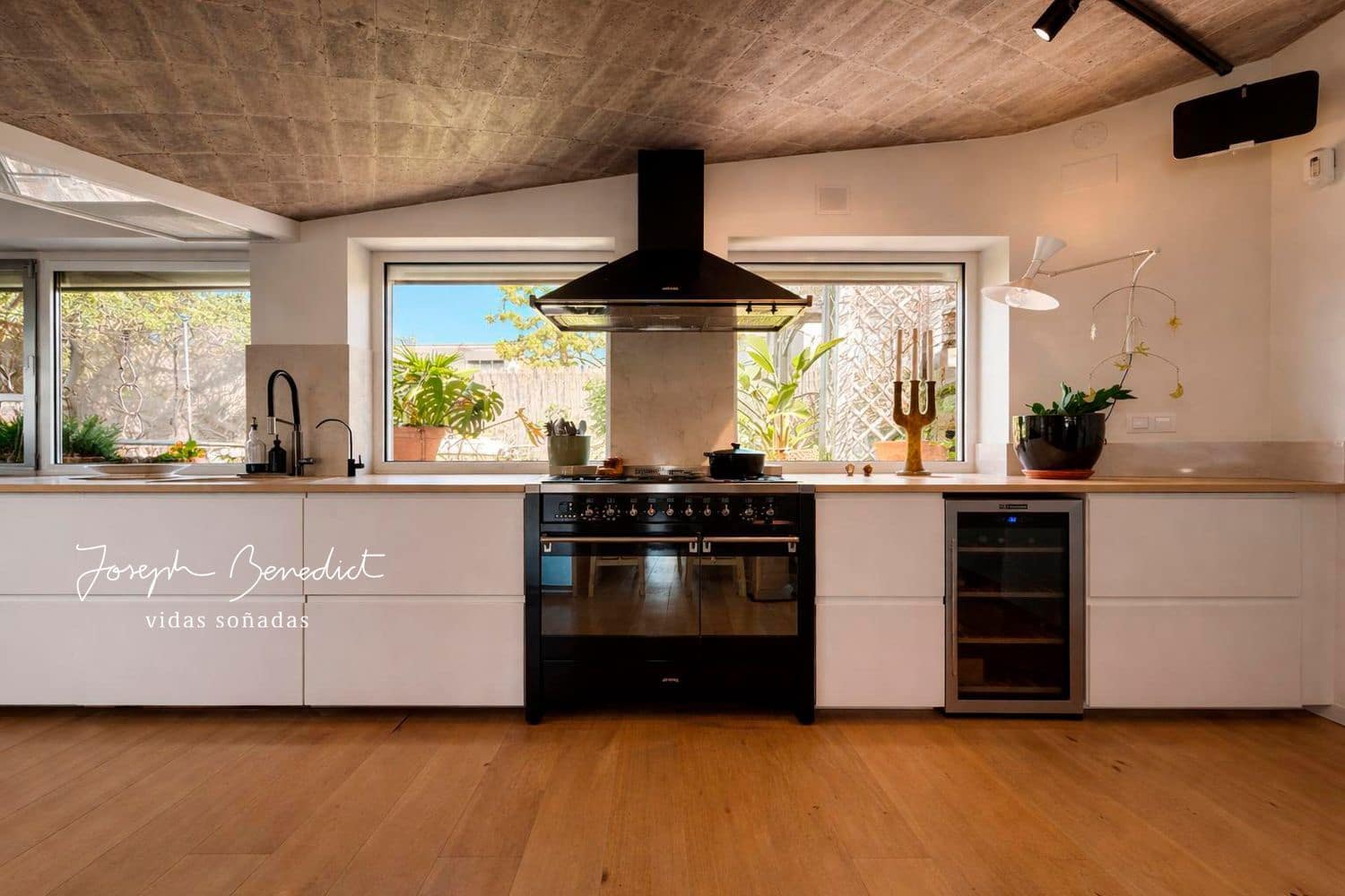 5 bedroom Villa for sale in Castelldefels with pool garage - € 1,590,000 (Ref: 9735027)