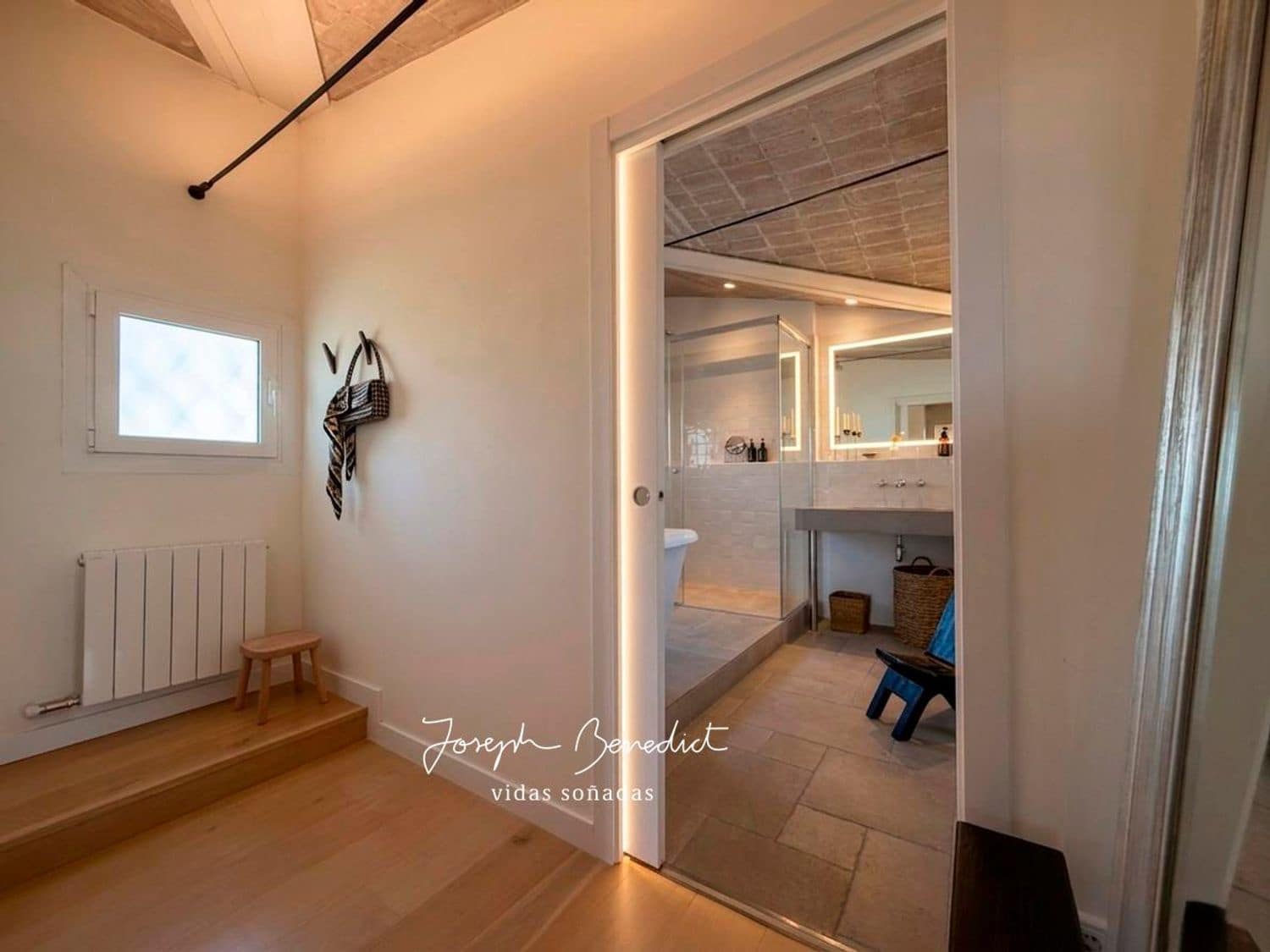 5 bedroom Villa for sale in Castelldefels with pool garage - € 1,590,000 (Ref: 9735027)