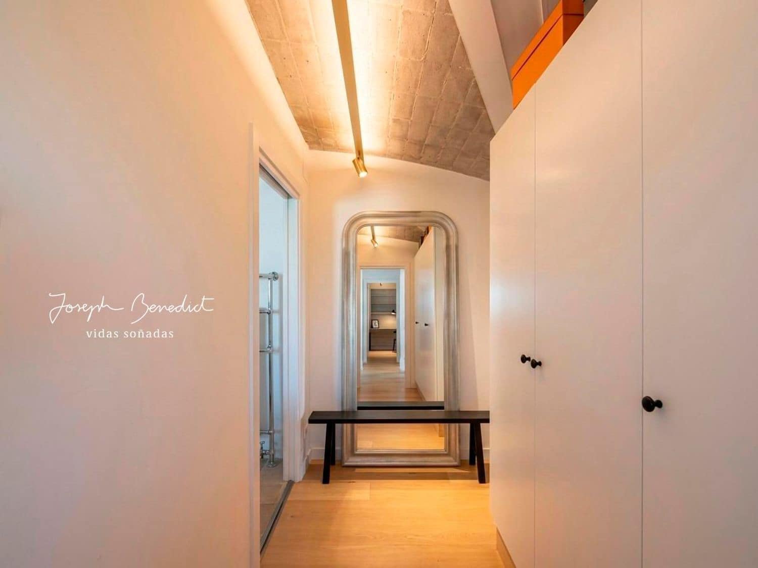 5 bedroom Villa for sale in Castelldefels with pool garage - € 1,590,000 (Ref: 9735027)