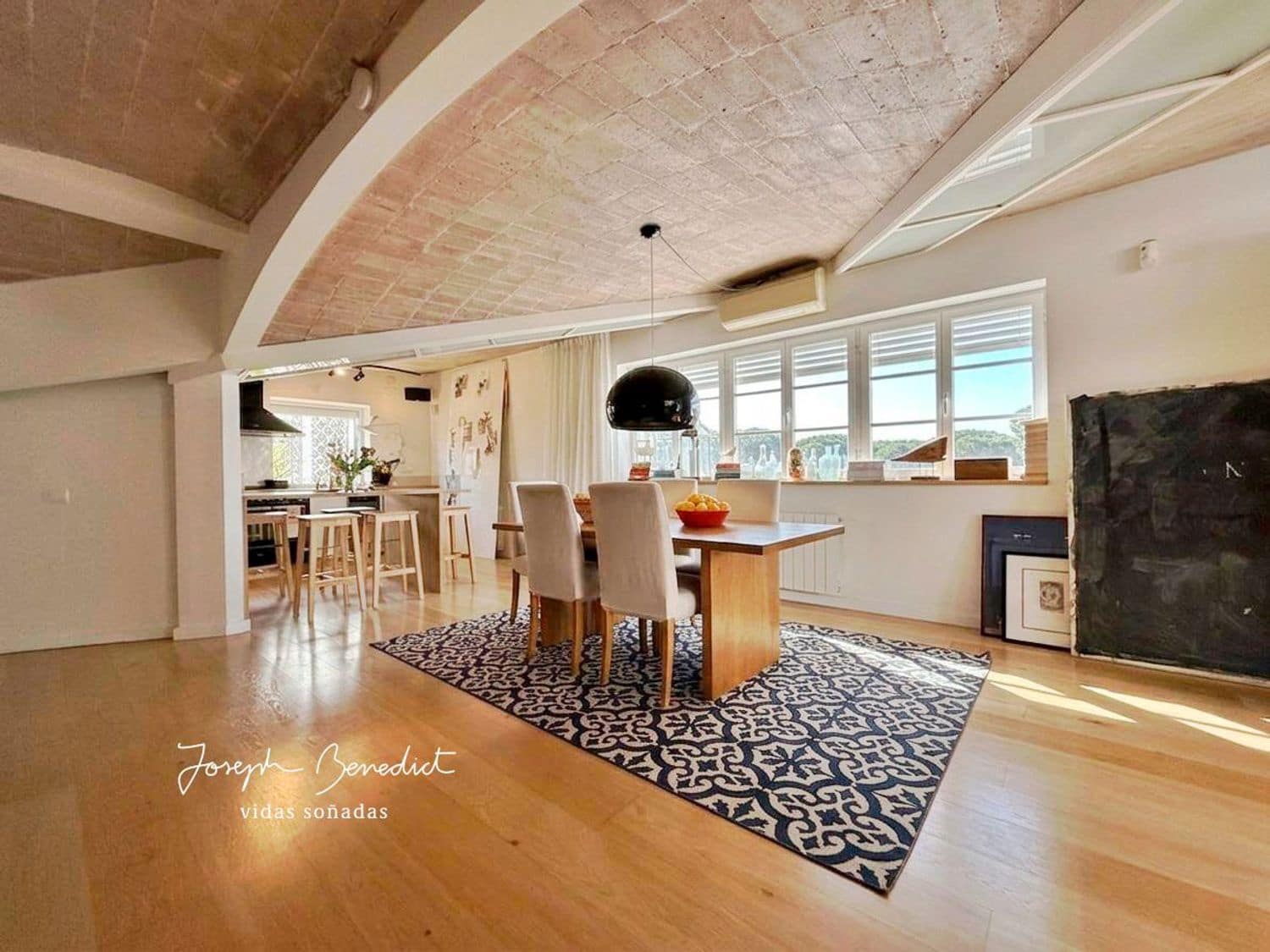 5 bedroom Villa for sale in Castelldefels with pool garage - € 1,590,000 (Ref: 9735027)