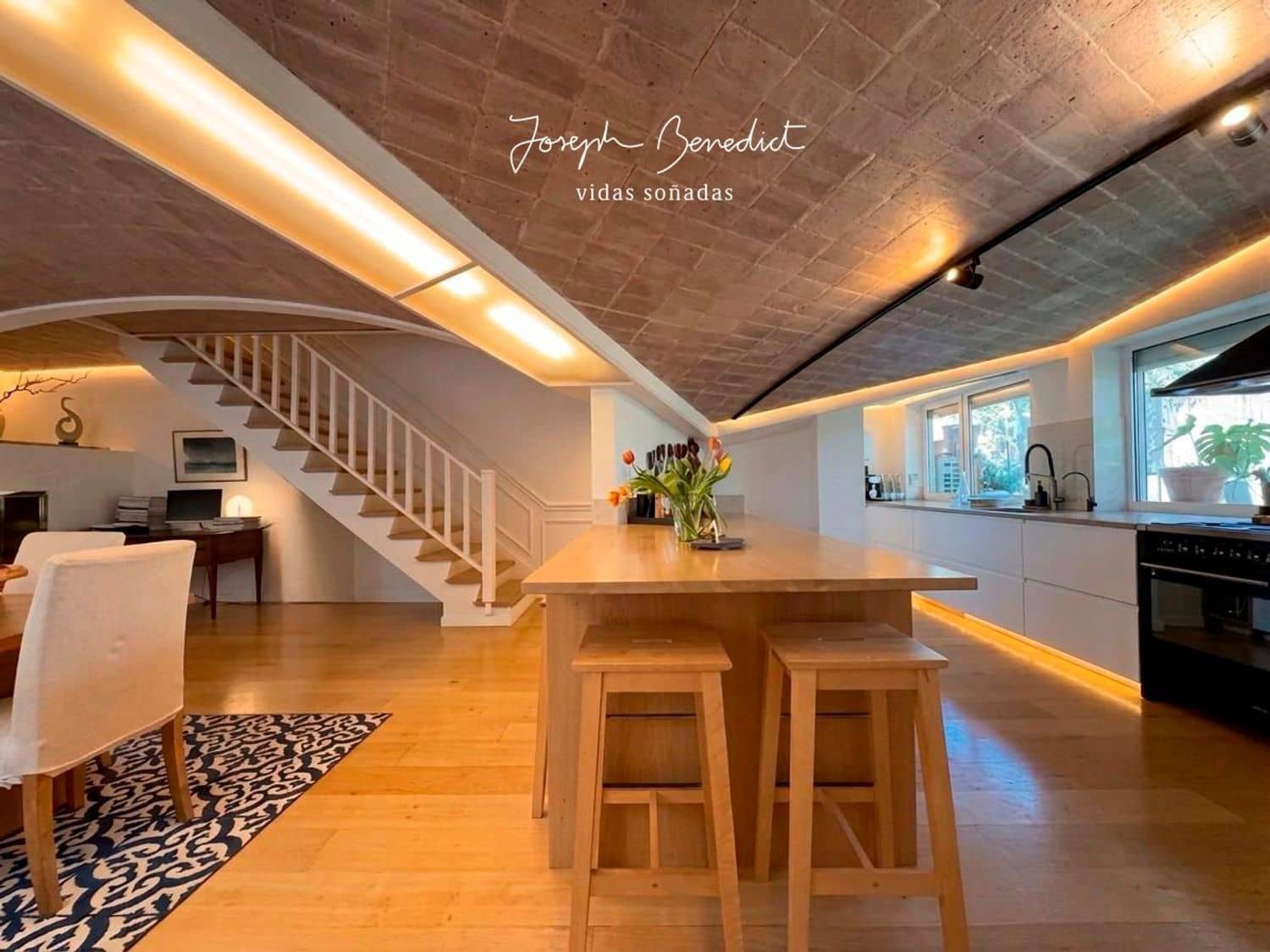 5 bedroom Villa for sale in Castelldefels with pool garage - € 1,590,000 (Ref: 9735027)