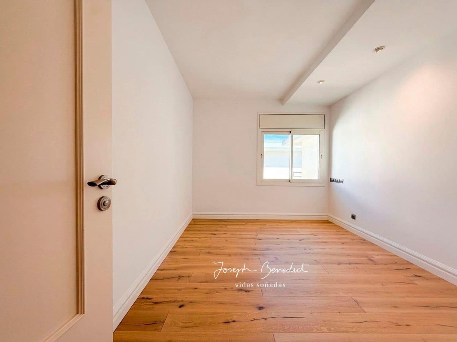 3 soverom Leilighet til leie i Castelldefels med svømmebasseng garasje - € 3 900 (Ref: 9737987)