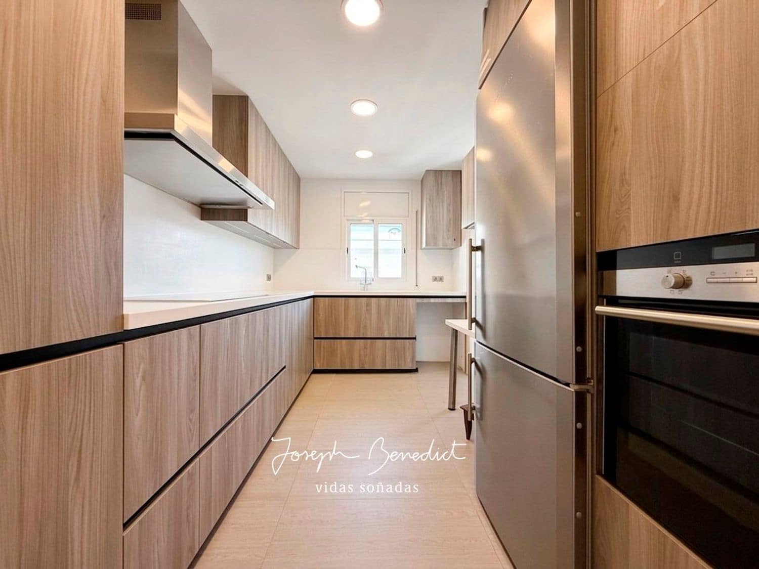 3 soverom Leilighet til leie i Castelldefels med svømmebasseng garasje - € 3 900 (Ref: 9737987)