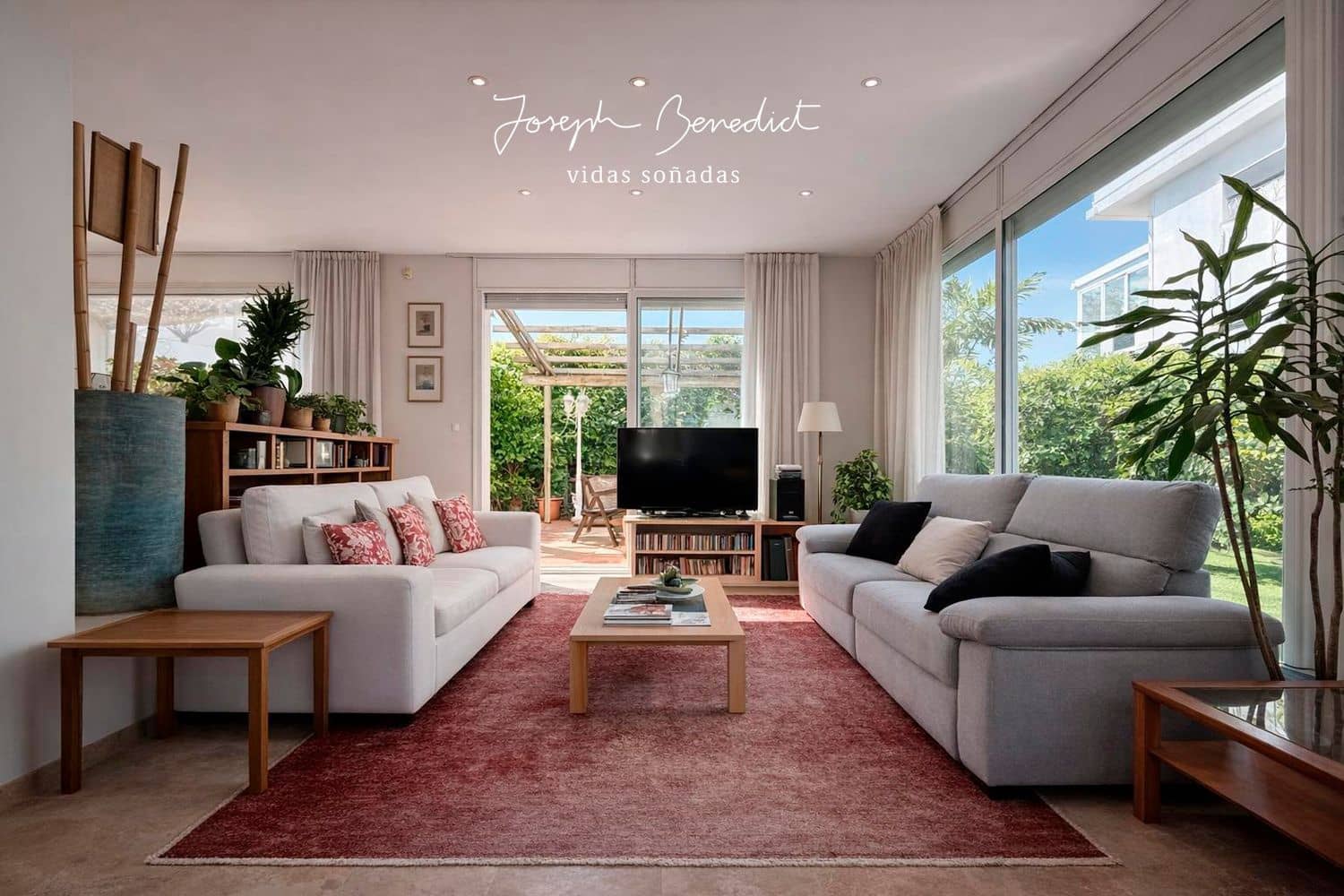 4 bedroom Villa for sale in Castelldefels with garage - € 1,390,000 (Ref: 9761580)