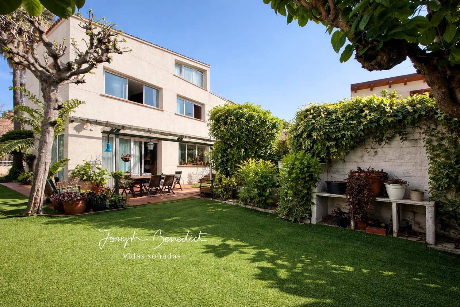 4 bedroom Villa for sale in Castelldefels with garage - € 1,390,000 (Ref: 9761580)