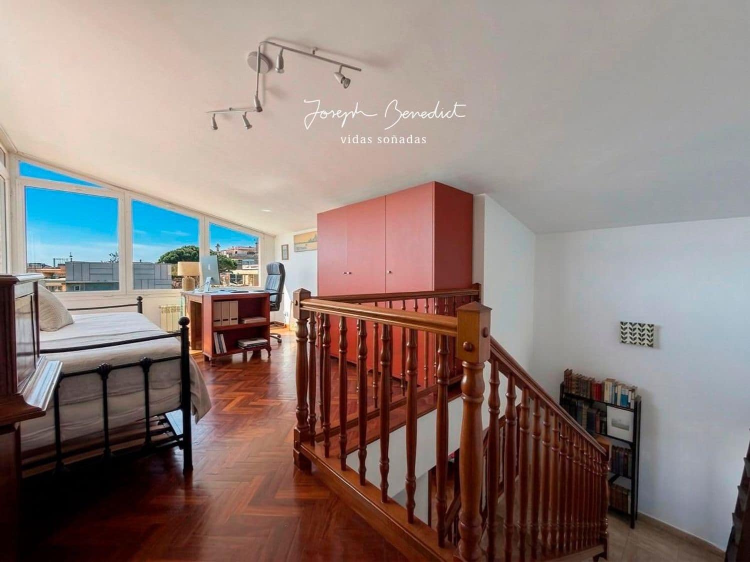 4 bedroom Villa for sale in Castelldefels with garage - € 1,390,000 (Ref: 9761580)