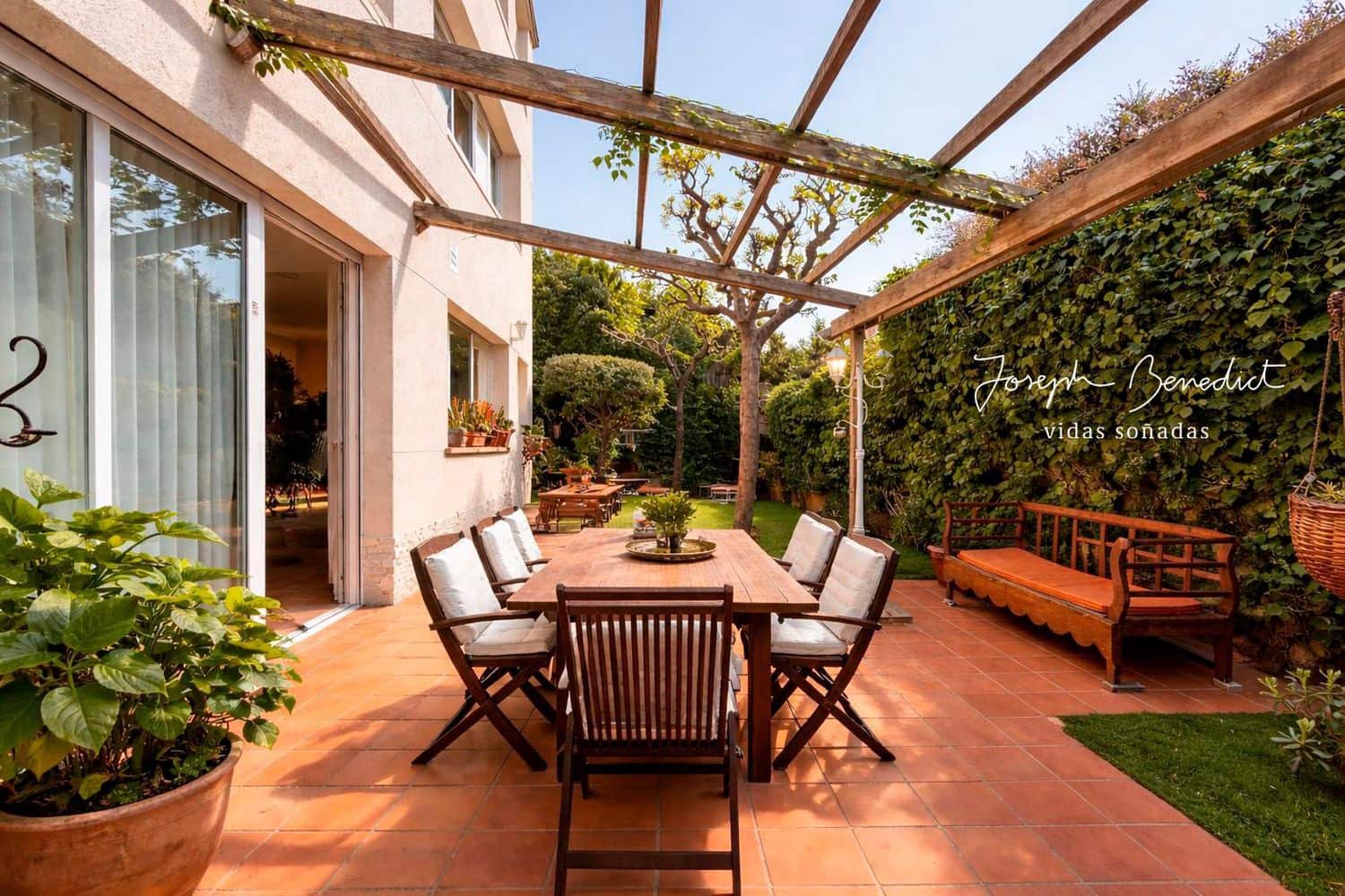 4 bedroom Villa for sale in Castelldefels with garage - € 1,390,000 (Ref: 9761580)