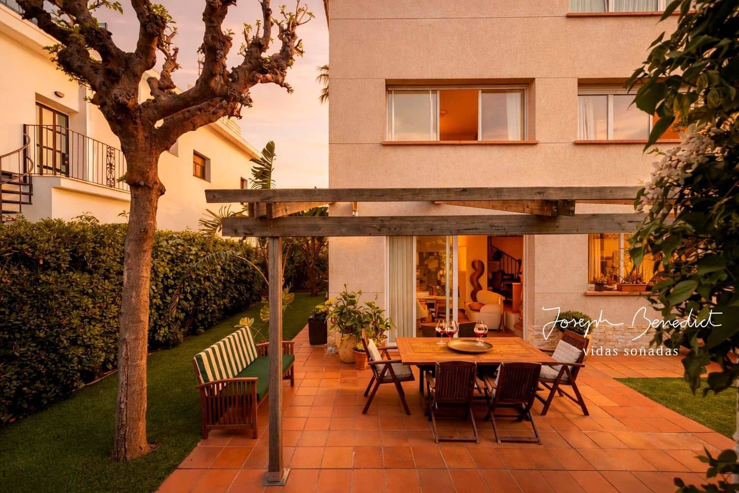 4 bedroom Villa for sale in Castelldefels with garage - € 1,390,000 (Ref: 9761580)