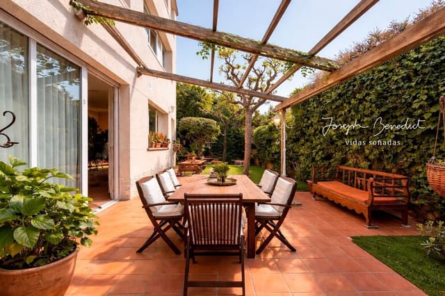 4 soverom Villa til salgs i Castelldefels med garasje - € 1 390 000 (Ref: 9761580)