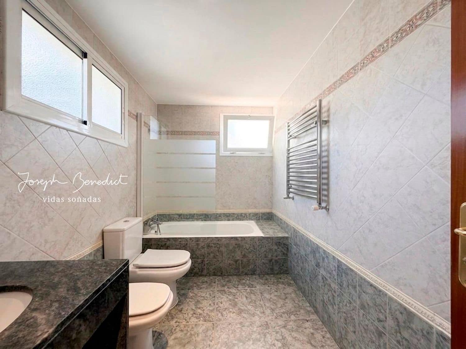 4 bedroom Villa for sale in Castelldefels with garage - € 1,390,000 (Ref: 9761580)