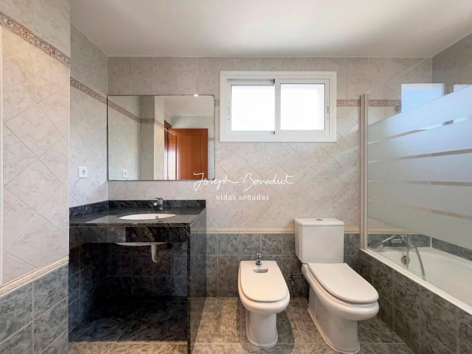 4 bedroom Villa for sale in Castelldefels with garage - € 1,390,000 (Ref: 9761580)