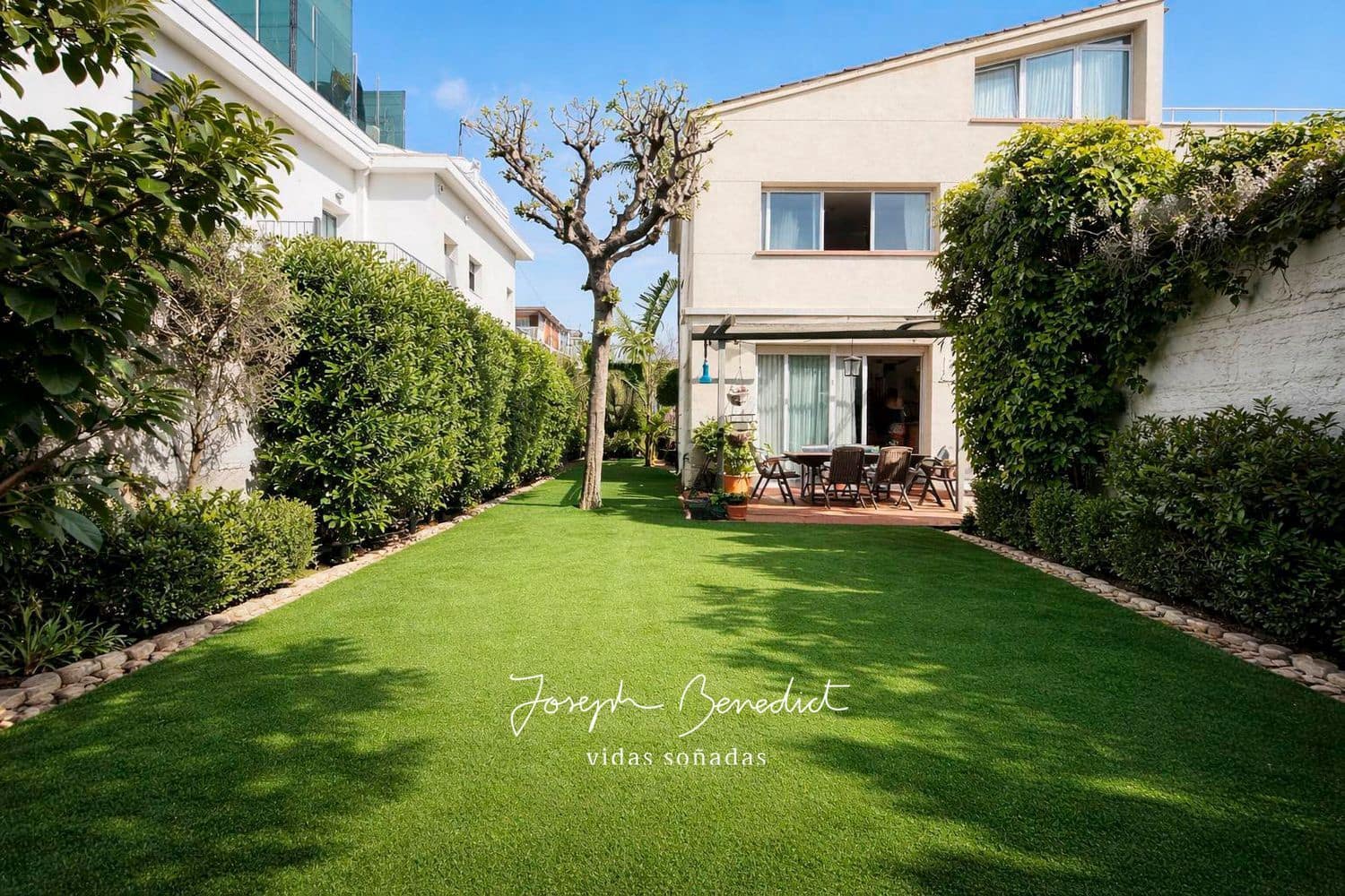 4 bedroom Villa for sale in Castelldefels with garage - € 1,390,000 (Ref: 9761580)