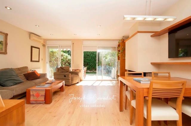 3 soverom Hus til salgs i Castelldefels med garasje - € 595 000 (Ref: 9763464)