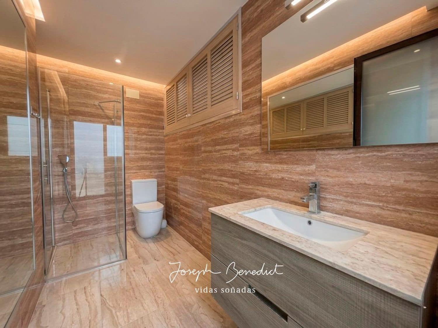 9 sypialnia Willa na sprzedaż w Castelldefels z basenem garażem - 2 075 000 € (Ref: 9780002)