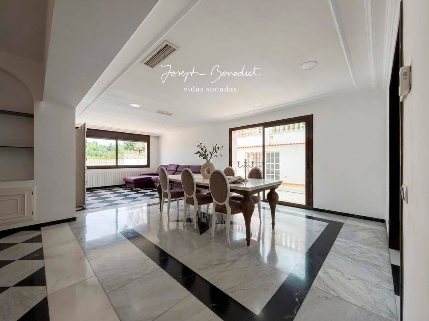 9 sypialnia Willa na sprzedaż w Castelldefels z basenem garażem - 2 075 000 € (Ref: 9780002)