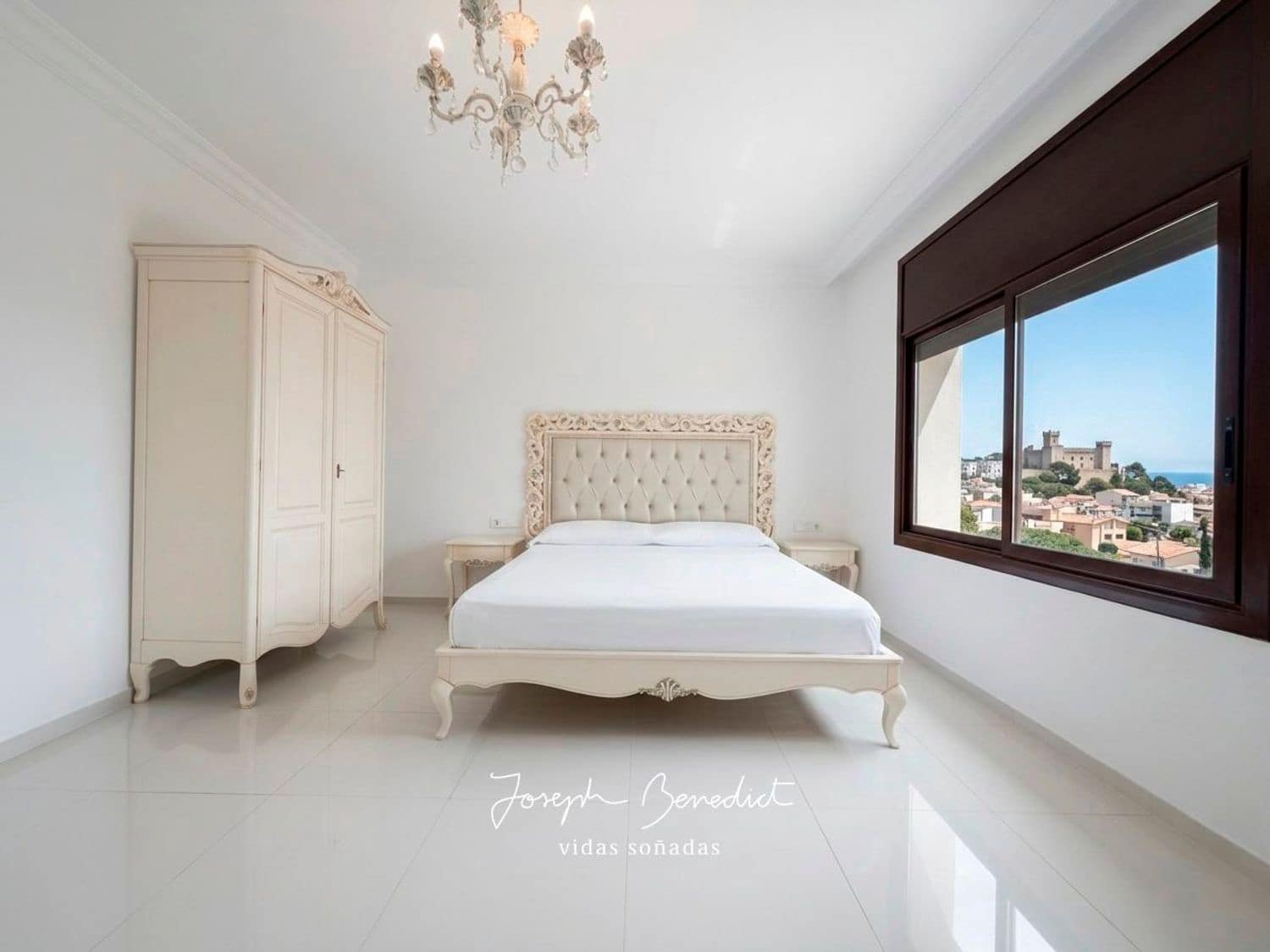 9 sypialnia Willa na sprzedaż w Castelldefels z basenem garażem - 2 075 000 € (Ref: 9780002)