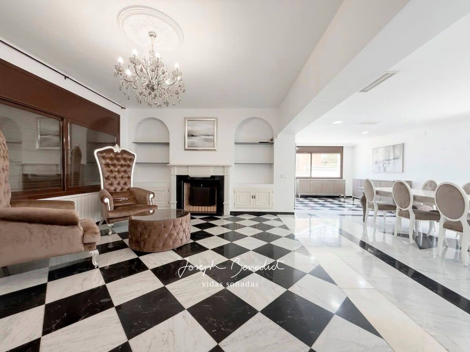 9 sypialnia Willa na sprzedaż w Castelldefels z basenem garażem - 2 075 000 € (Ref: 9780002)