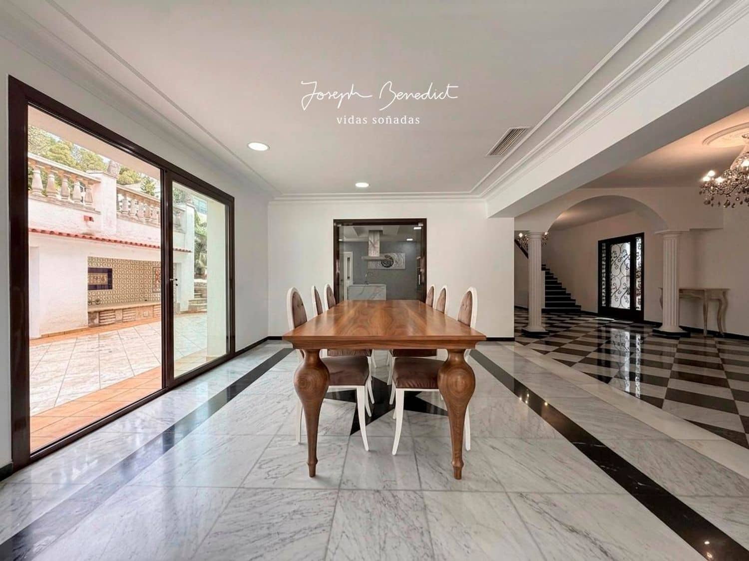 9 sypialnia Willa na sprzedaż w Castelldefels z basenem garażem - 2 075 000 € (Ref: 9780002)