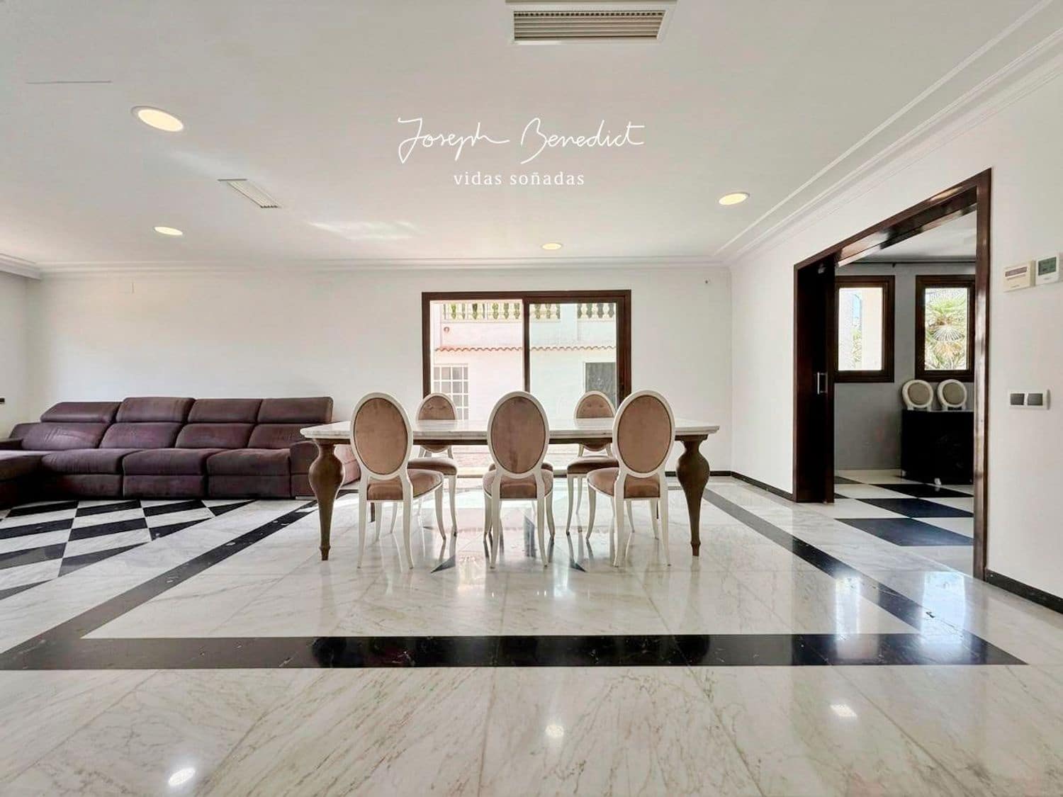 9 sypialnia Willa na sprzedaż w Castelldefels z basenem garażem - 2 075 000 € (Ref: 9780002)