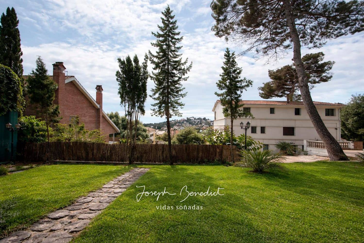 9 sypialnia Willa na sprzedaż w Castelldefels z basenem garażem - 2 075 000 € (Ref: 9780002)