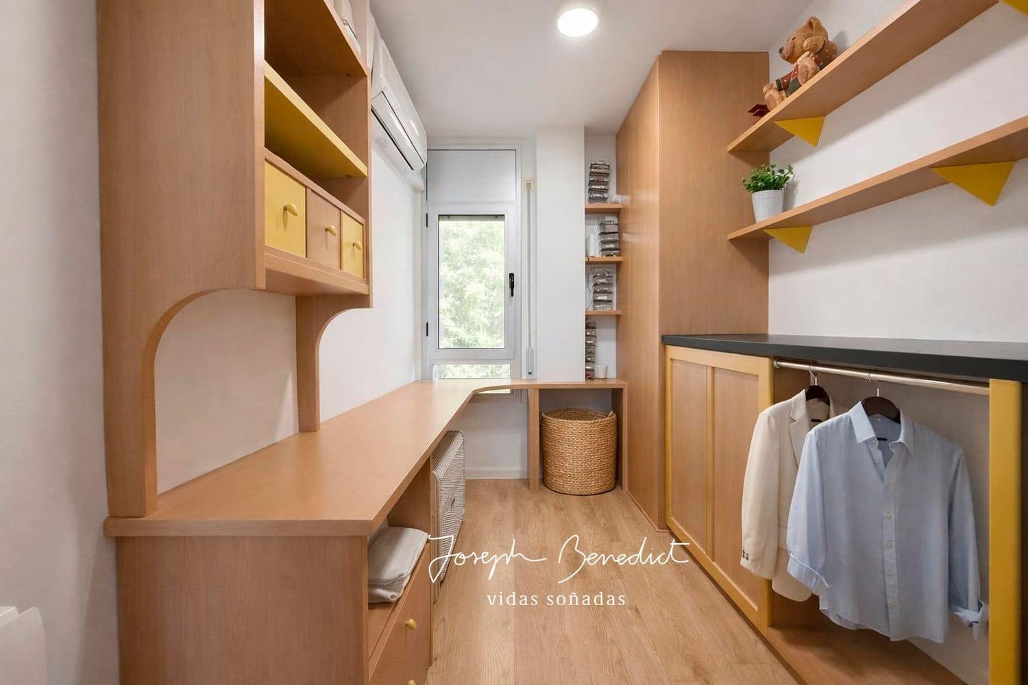 4 sypialnia Dom na sprzedaż w L'Hospitalet de Llobregat z garażem - 615 000 € (Ref: 9788084)