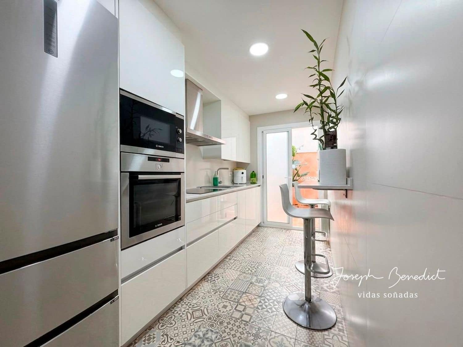 4 sypialnia Dom na sprzedaż w L'Hospitalet de Llobregat z garażem - 615 000 € (Ref: 9788084)