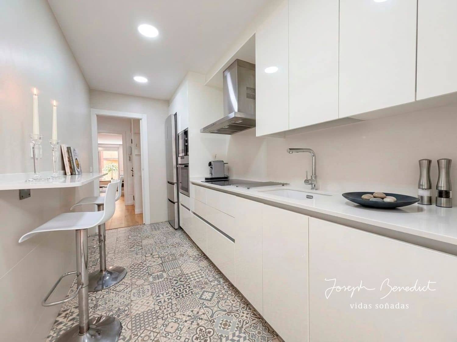 4 sypialnia Dom na sprzedaż w L'Hospitalet de Llobregat z garażem - 615 000 € (Ref: 9788084)