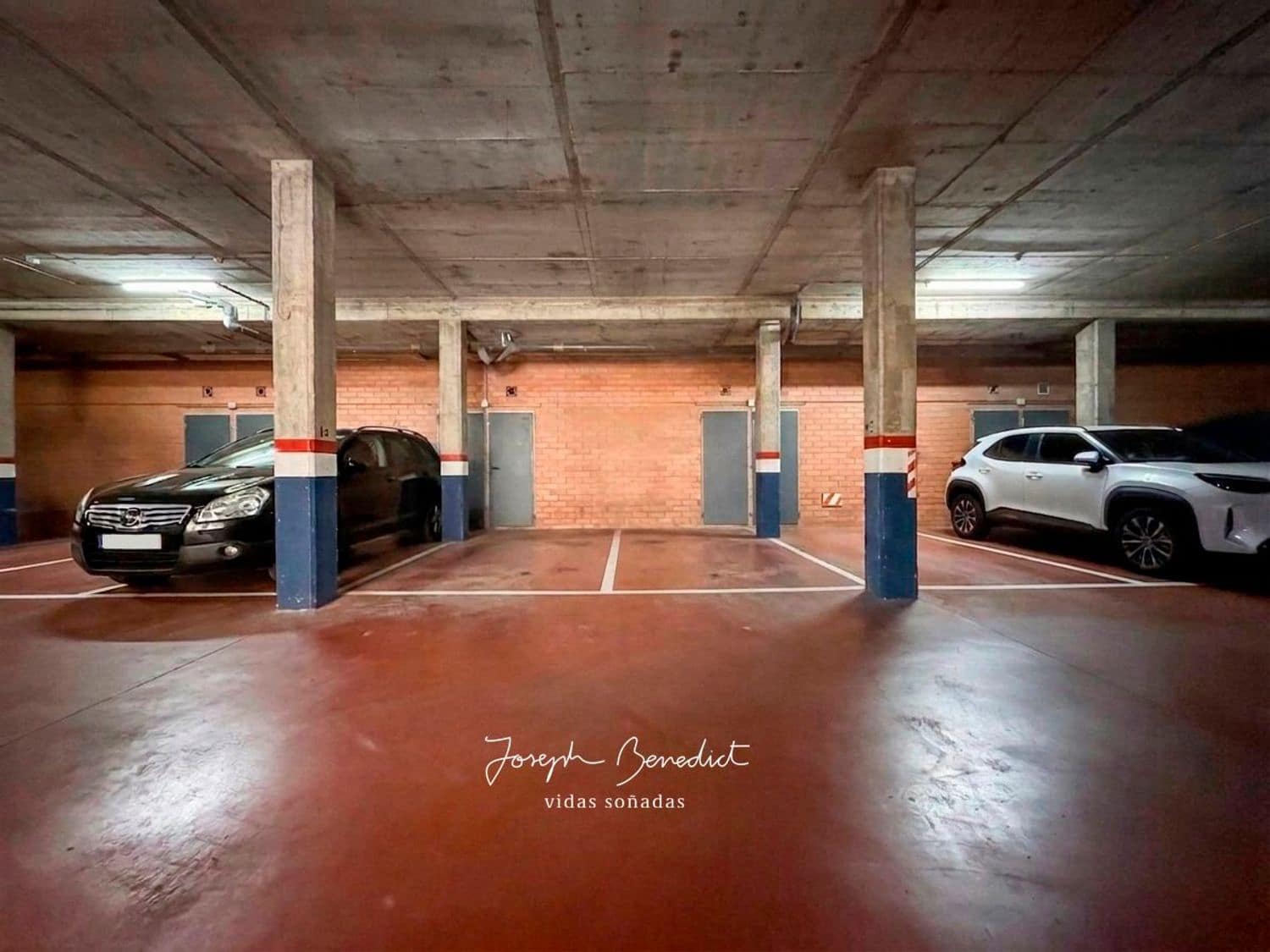 4 sypialnia Dom na sprzedaż w L'Hospitalet de Llobregat z garażem - 615 000 € (Ref: 9788084)