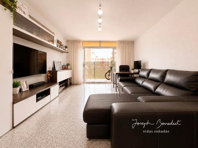 3 quarto Apartamento para venda em L'Hospitalet de Llobregat com garagem - 253 000 € (Ref: 9872956)