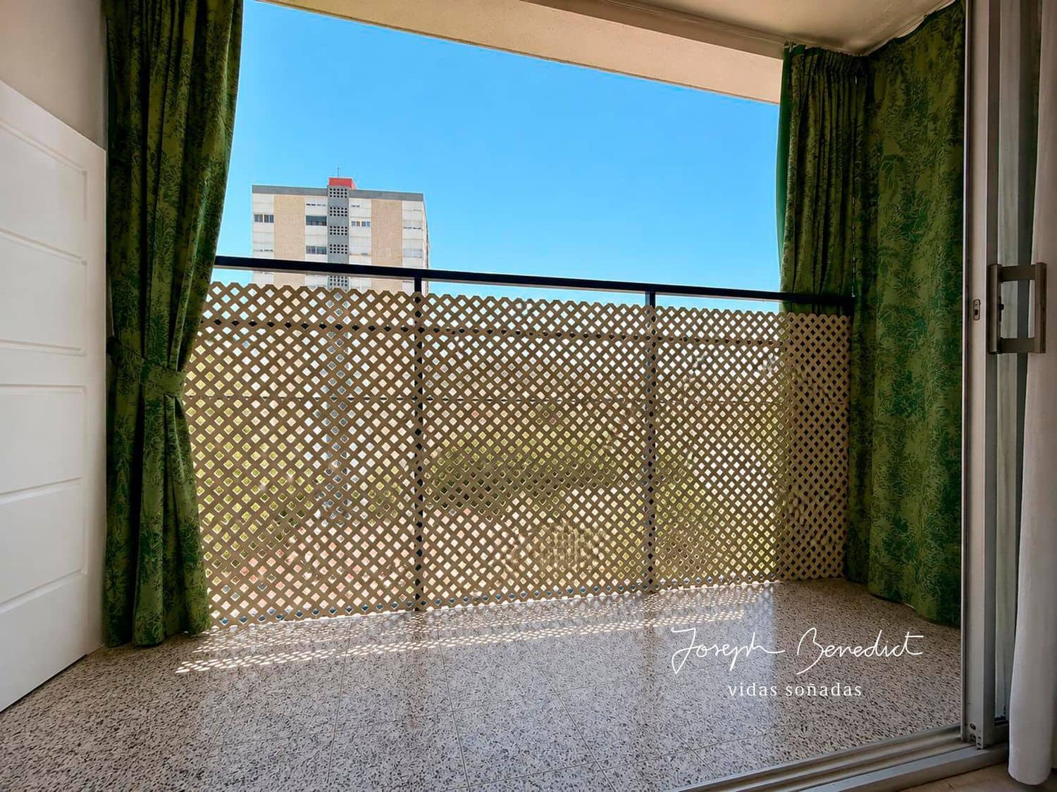3 bedroom Apartment for sale in L'Hospitalet de Llobregat with garage - € 253,000 (Ref: 9872956)
