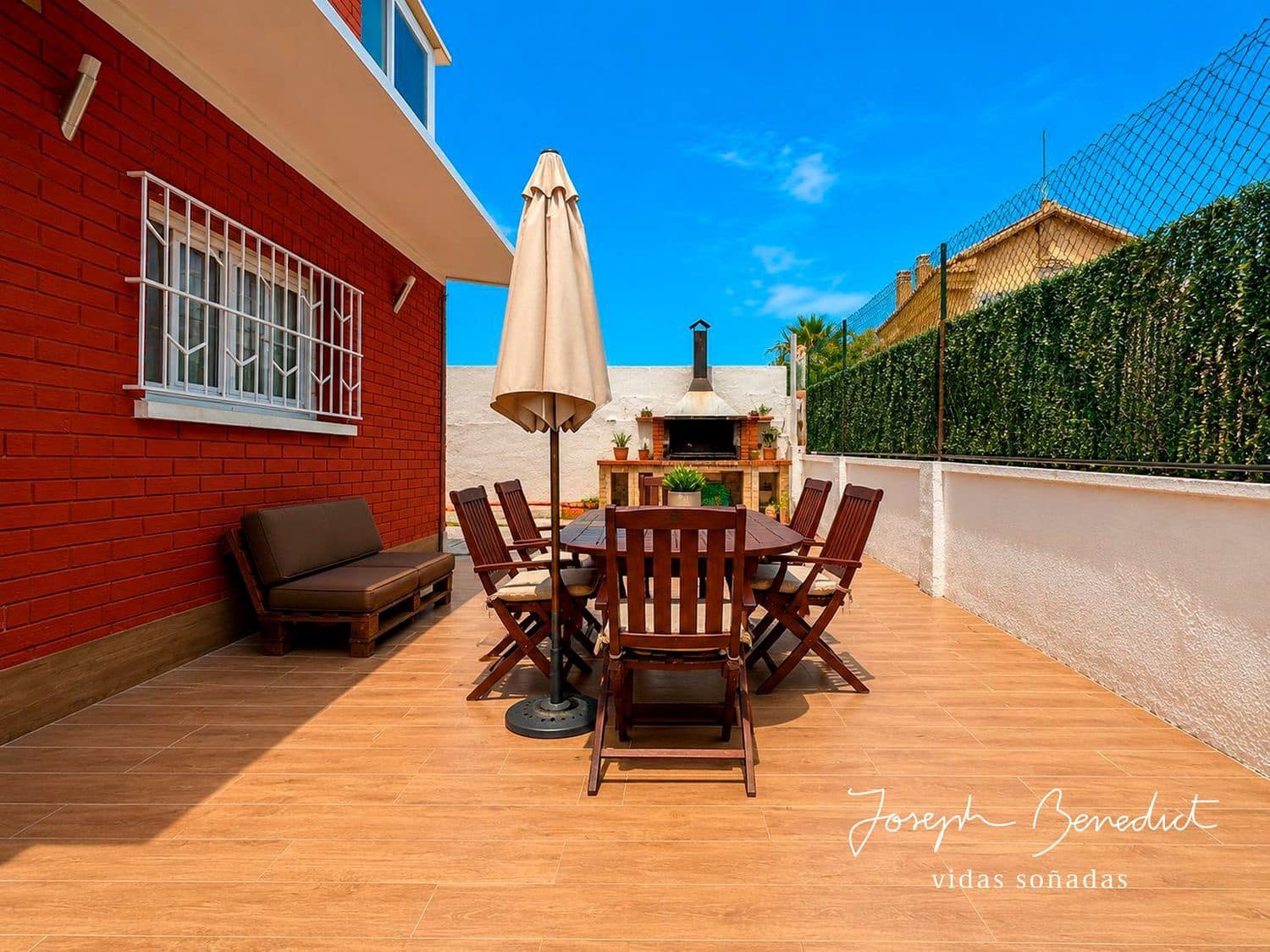 5 bedroom Townhouse for sale in Castelldefels with pool garage - € 995,000 (Ref: 9877792)