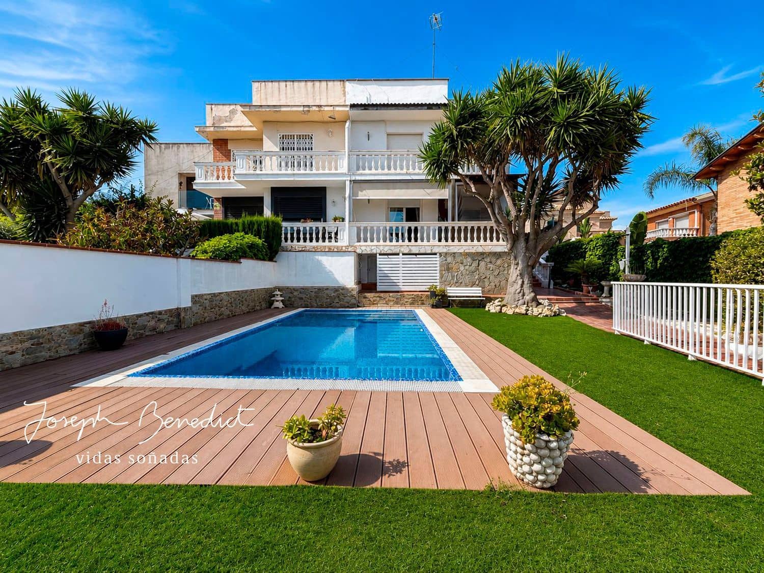 5 bedroom Townhouse for sale in Castelldefels with pool garage - € 995,000 (Ref: 9877792)