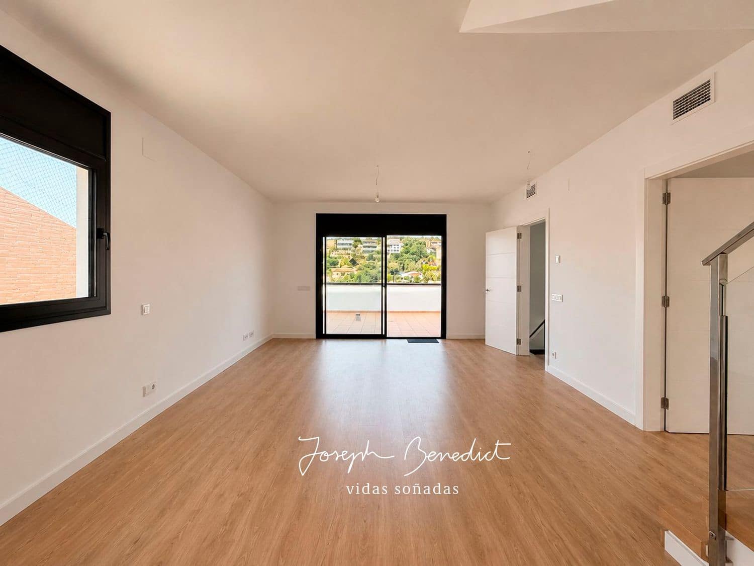 4 bedroom Villa for sale in Segur de Calafell with pool garage - € 540,000 (Ref: 9880566)