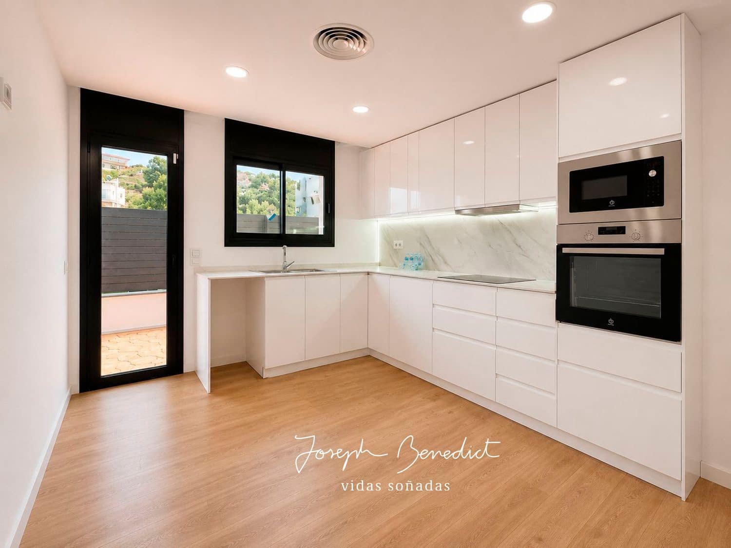 4 bedroom Villa for sale in Segur de Calafell with pool garage - € 540,000 (Ref: 9880566)