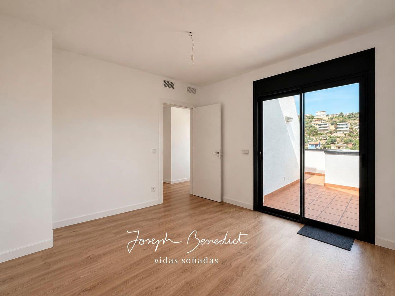 4 bedroom Villa for sale in Segur de Calafell with pool garage - € 540,000 (Ref: 9880566)