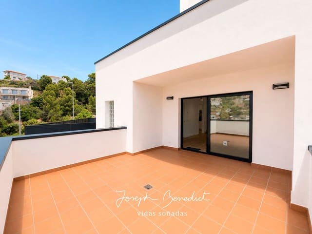 4 slaapkamer Villa te koop in Segur de Calafell, Calafell met zwembad garage - € 540.000 (Ref: 9880566)