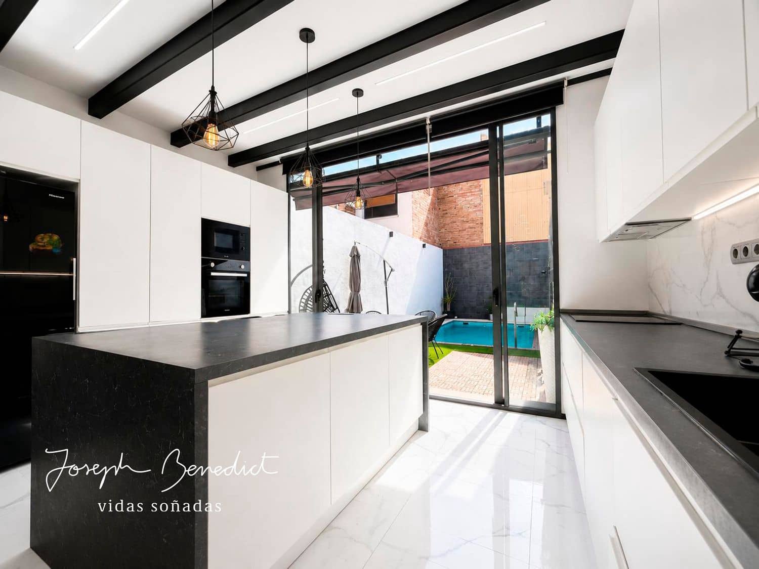 3 bedroom Townhouse for sale in Sant Feliu de Llobregat with pool garage - € 749,000 (Ref: 9928596)