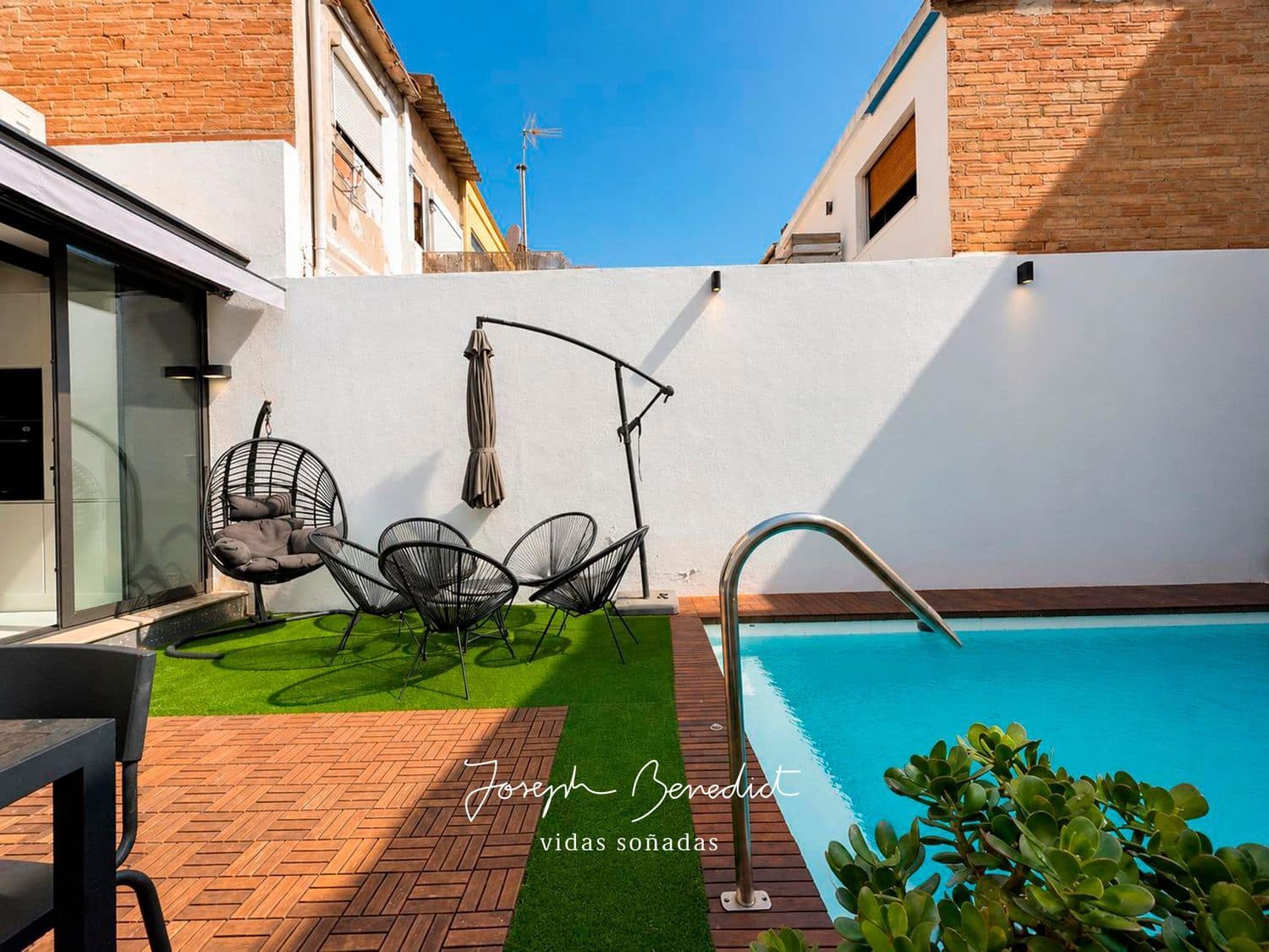 3 bedroom Townhouse for sale in Sant Feliu de Llobregat with pool garage - € 749,000 (Ref: 9928596)