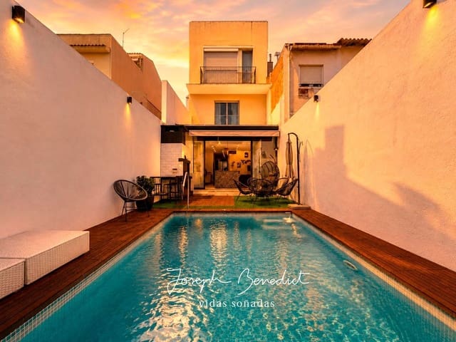 3 bedroom Townhouse for sale in Sant Feliu de Llobregat with pool garage - € 749,000 (Ref: 9928596)