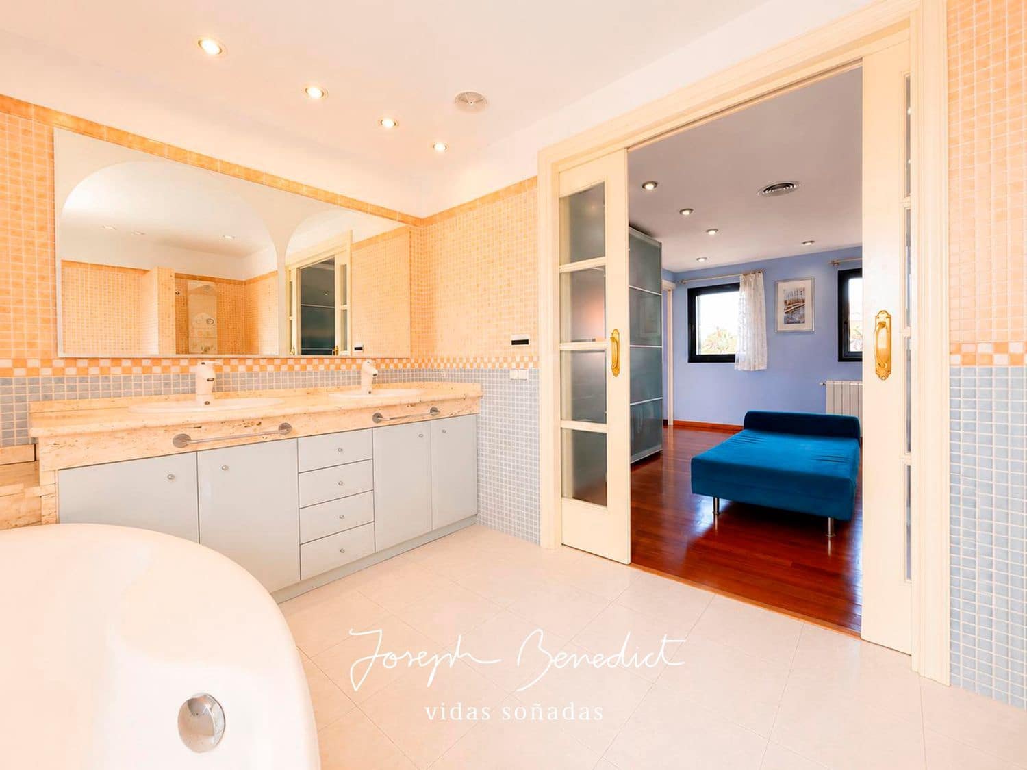5 chambre Villa/Maison à vendre à Calafell avec piscine garage - 780 000 € (Ref: 9932816)