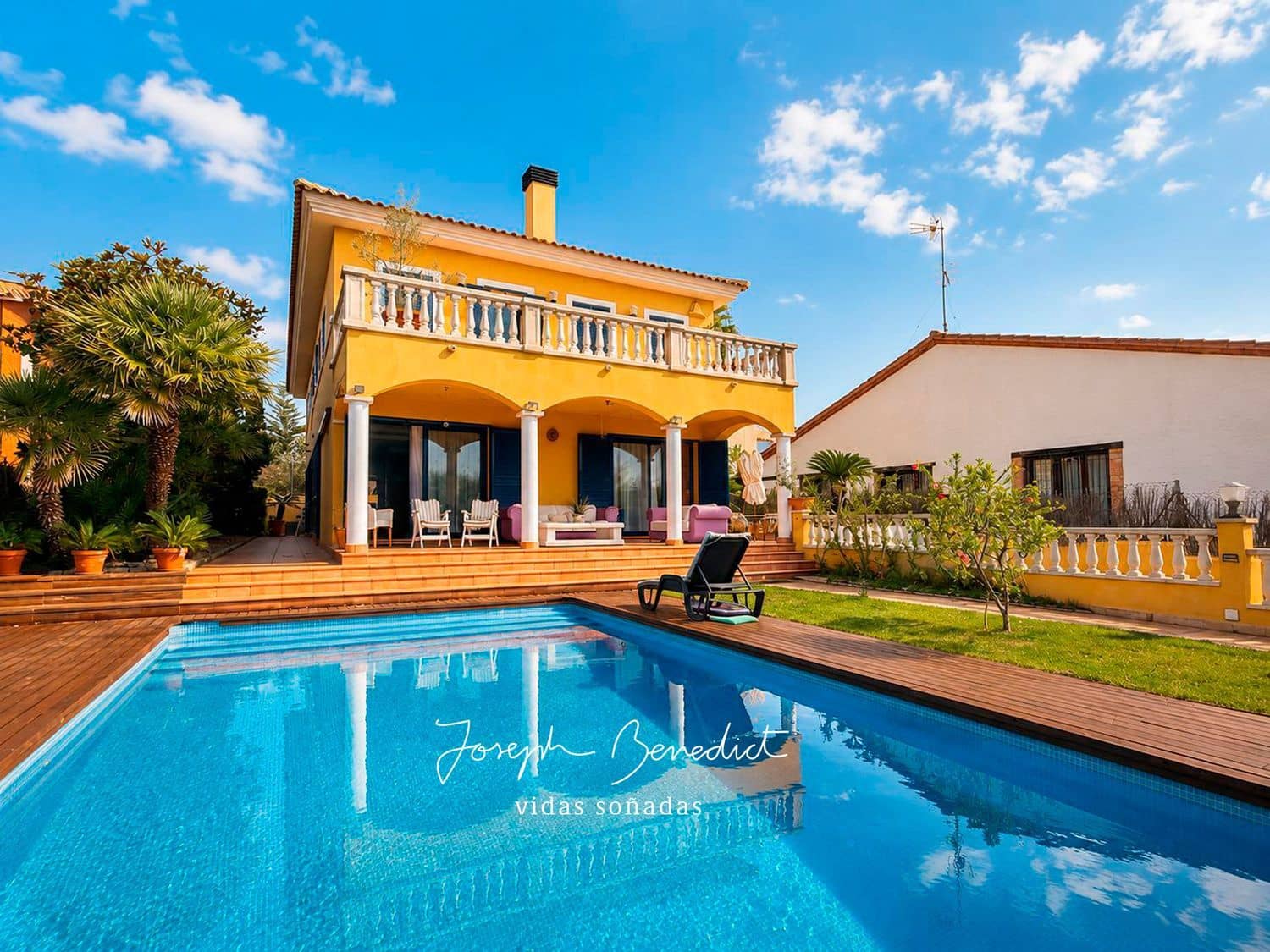 5 chambre Villa/Maison à vendre à Calafell avec piscine garage - 780 000 € (Ref: 9932816)