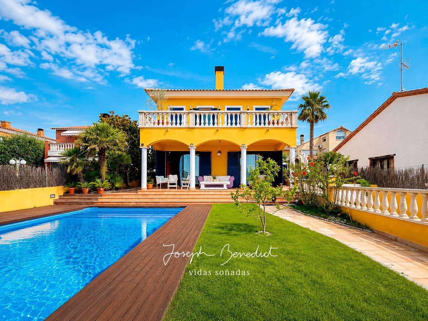 5 chambre Villa/Maison à vendre à Calafell avec piscine garage - 780 000 € (Ref: 9932816)