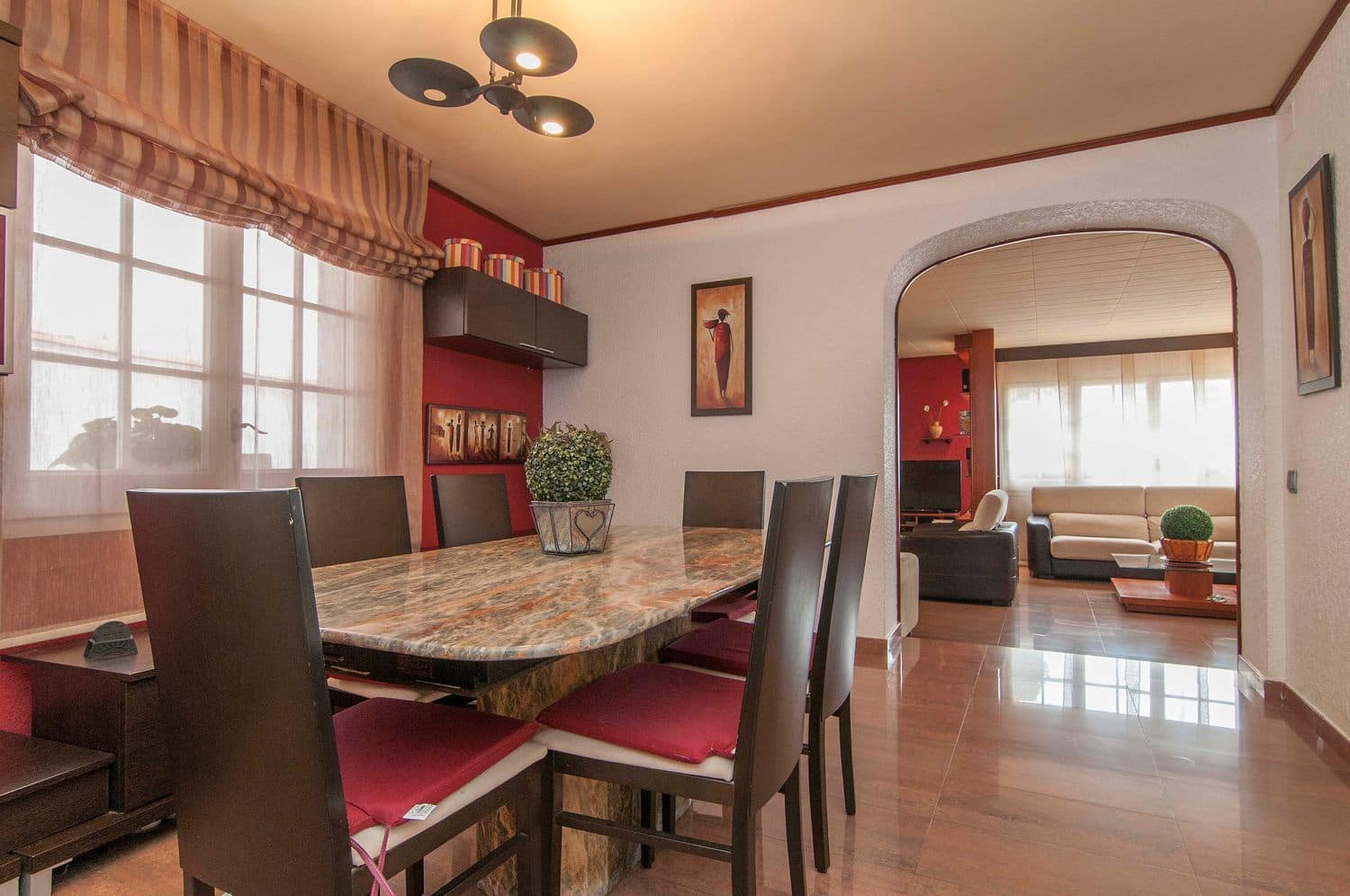 4 bedroom Villa for sale in Torrelles de Llobregat with garage - € 675,000 (Ref: 9958928)