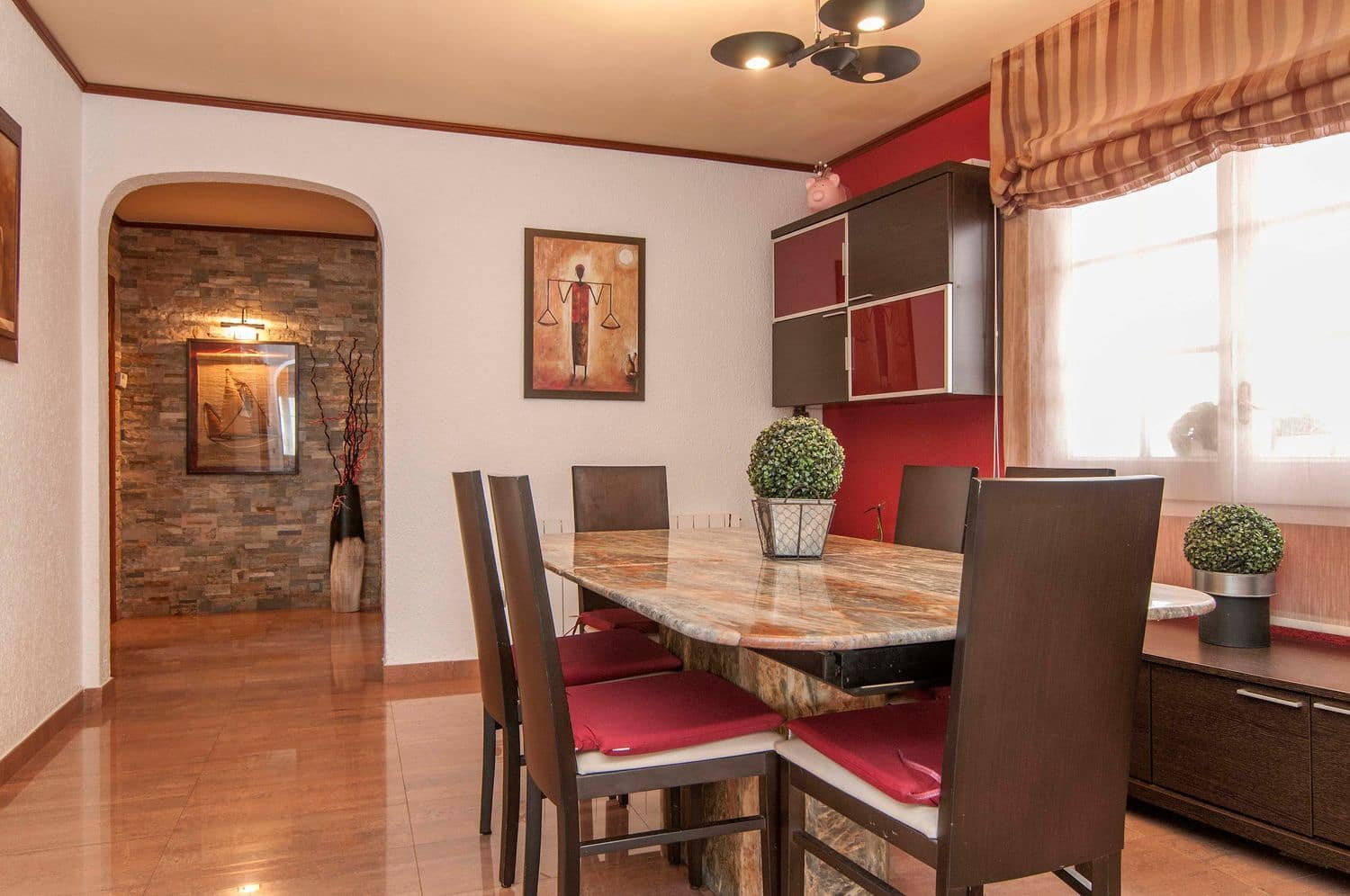 4 bedroom Villa for sale in Torrelles de Llobregat with garage - € 675,000 (Ref: 9958928)