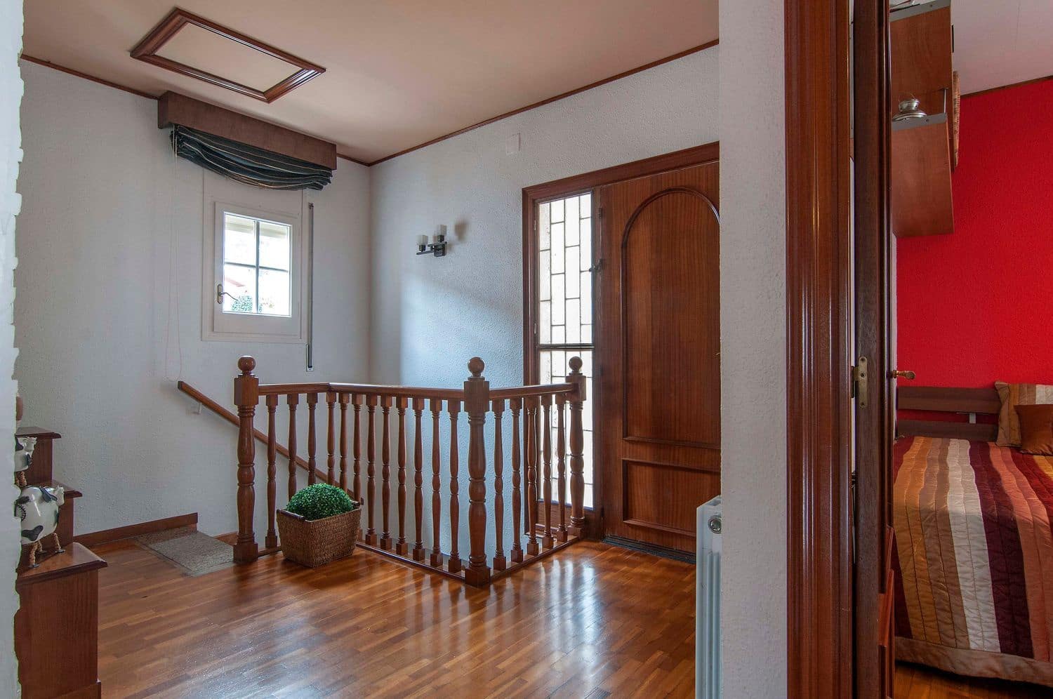 4 bedroom Villa for sale in Torrelles de Llobregat with garage - € 675,000 (Ref: 9958928)