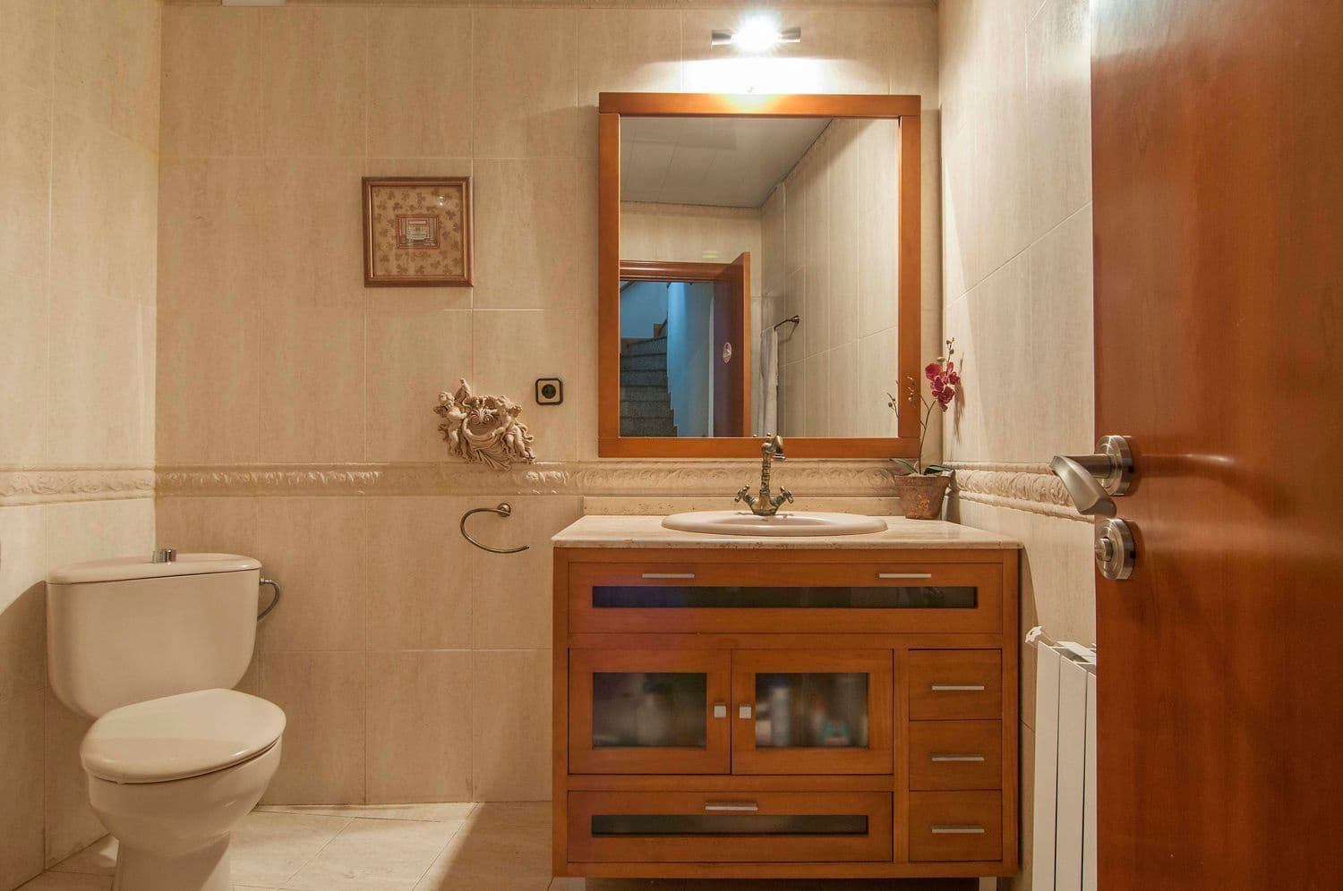 4 bedroom Villa for sale in Torrelles de Llobregat with garage - € 675,000 (Ref: 9958928)